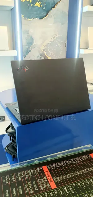 New Laptop Lenovo ThinkPad X1 Carbon 16GB Intel Core i7 SSD 512GB
