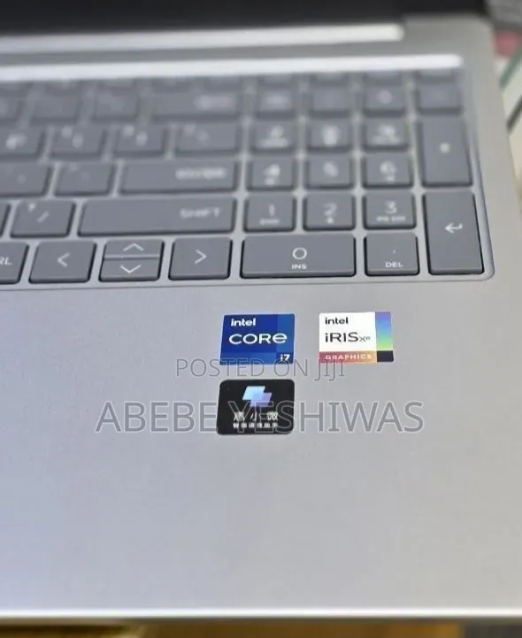 New Laptop Apple MacBook Pro 2021 M1 16GB Intel Core i7 SSD 1T