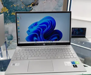 New Laptop HP Pavilion 10 16GB Intel Core i5 SSD 512GB