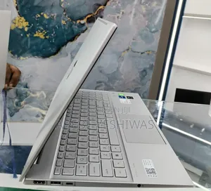 New Laptop HP Pavilion 10 16GB Intel Core i5 SSD 512GB
