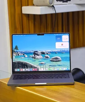 New Laptop Apple MacBook Pro 2021 M1 Max 16GB Intel Core i7 SSD 512GB