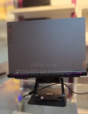 New Laptop Lenovo Legion 7 16GB AMD Ryzen 9 SSD 1T