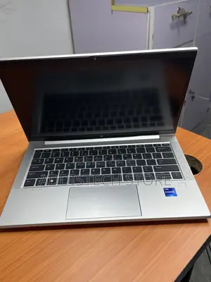 New Laptop HP EliteBook 830 16GB Intel Core i7 SSD 512GB