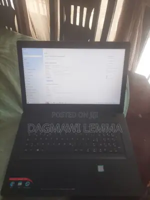 Laptop Lenovo IdeaPad 110 4GB Intel Core i3 HDD+SSD 1.5T