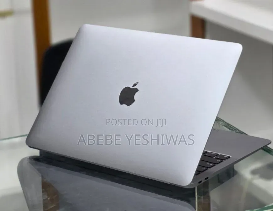 New Laptop Apple MacBook Air 2020 M1 8GB Apple M1 SSD 256GB