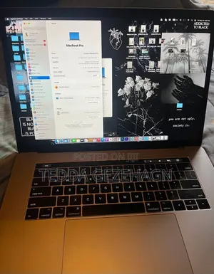 Laptop Apple MacBook Pro 2017 16GB Intel Core i7 SSD 500GB
