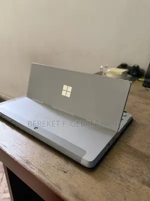 Laptop Microsoft Surface Go 3 8GB Intel Core i3 SSD 128GB