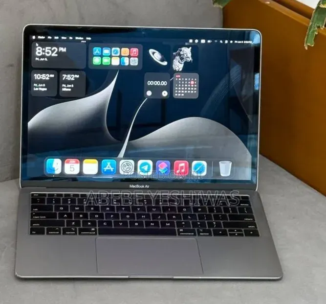 New Laptop Apple MacBook Air 2019 8GB Intel Core i5 SSD 128GB