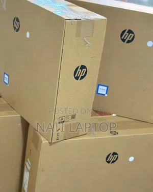New HP 200 G4 22 All-in-One 8GB Intel Core i5 SSD 512GB