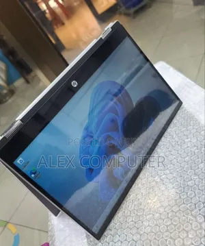 New Laptop HP Pavilion 14 8GB Intel Core i3 SSD 128GB