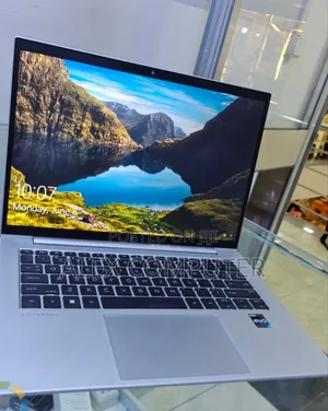 New Laptop HP EliteBook 840 G9 16GB Intel Core i7 SSD 512GB