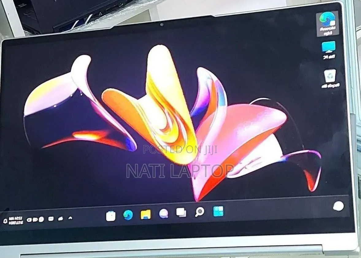 New Laptop Lenovo Yoga 9i 16GB Intel Core i7 SSD 512GB