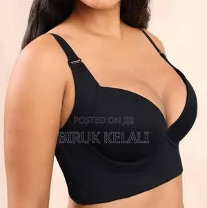 Black Chvity Push-up Bra Features A Deep-cup Design For Shaping