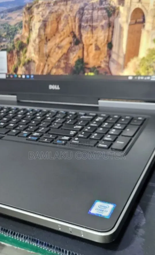 New Laptop HP ZBook Firefly 14 G7 16GB Intel Core i7 SSD 512GB