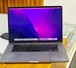 New Laptop Apple MacBook Pro 2018 32GB Intel Core i9 SSD 2T