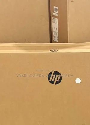 New HP 200 G4 22 All-in-One 8GB Intel Core i5 SSD 512GB