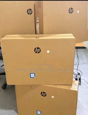 New HP 200 G4 22 All-in-One 8GB Intel Core i5 SSD 512GB