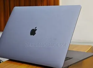 New Laptop Apple MacBook Pro 2018 32GB Intel Core i9 SSD 2T