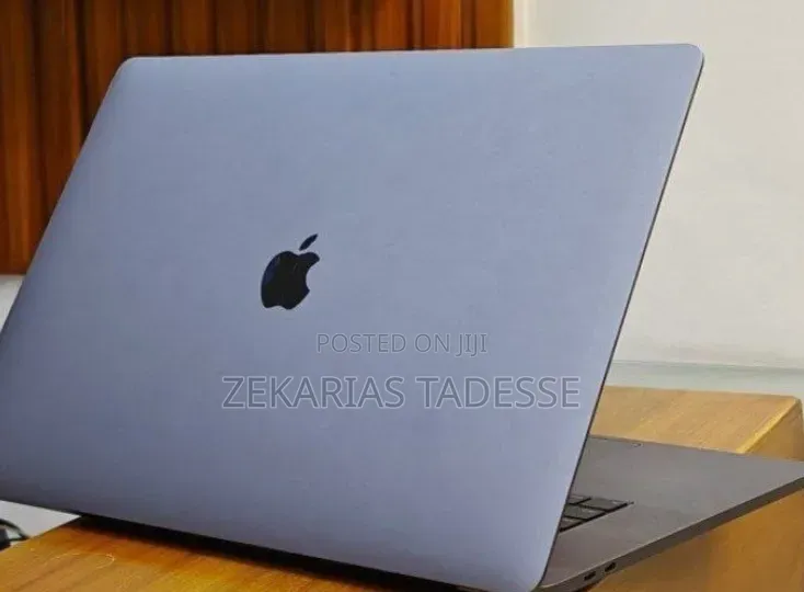 New Laptop Apple MacBook Pro 2018 32GB Intel Core i9 SSD 2T