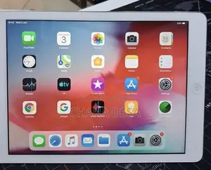 New Apple iPad Air 64 GB