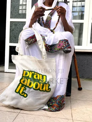 ፀሀይ Aura Bag