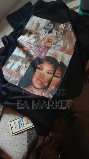 ፀሀይ Aura Tshirt