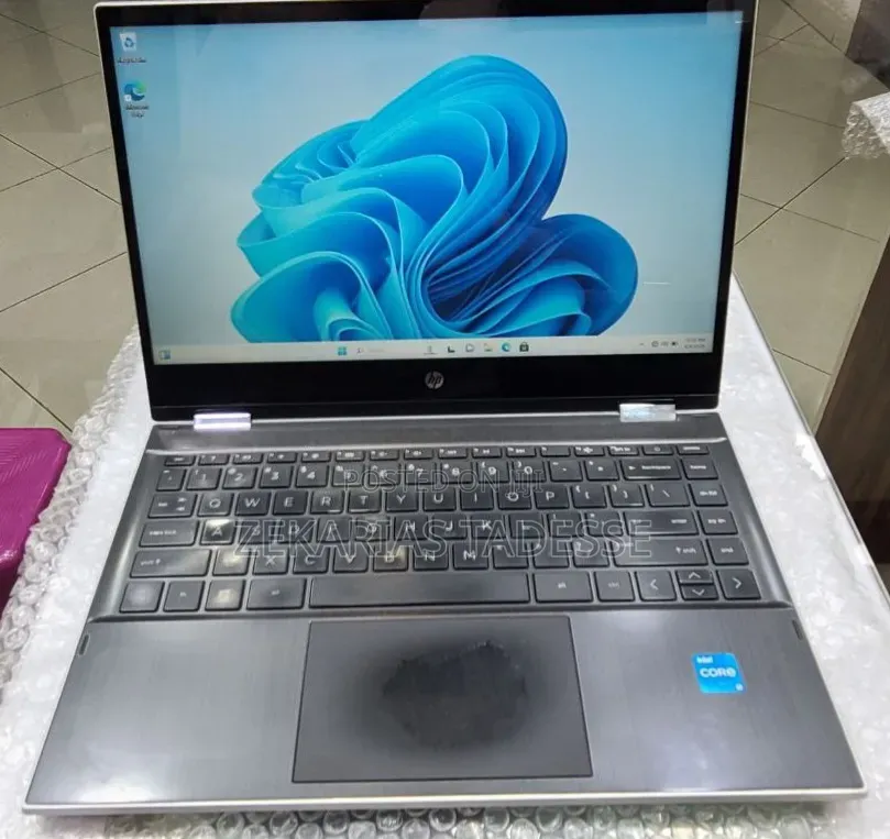 New Laptop HP Pavilion 14 8GB Intel Core i3 SSD 128GB