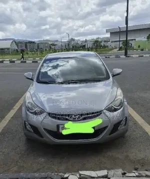 Hyundai Avante 2012 Silver