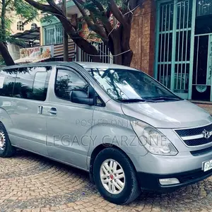 Hyundai Starex 2017 Silver