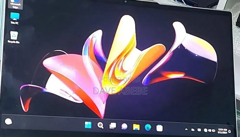 New Laptop Lenovo Yoga 9i 16GB Intel Core i7 SSD 512GB