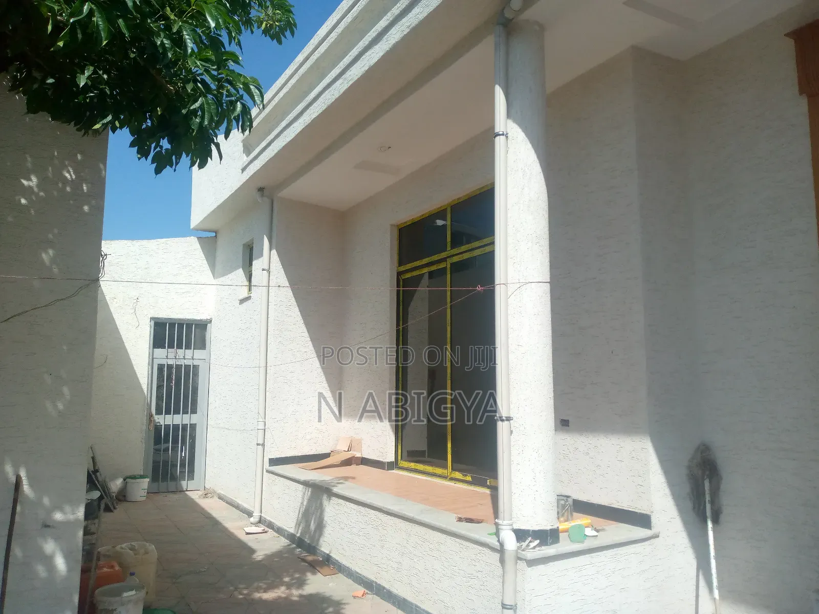Furnished 3bdrm Villa in Akaky Kaliti for sale