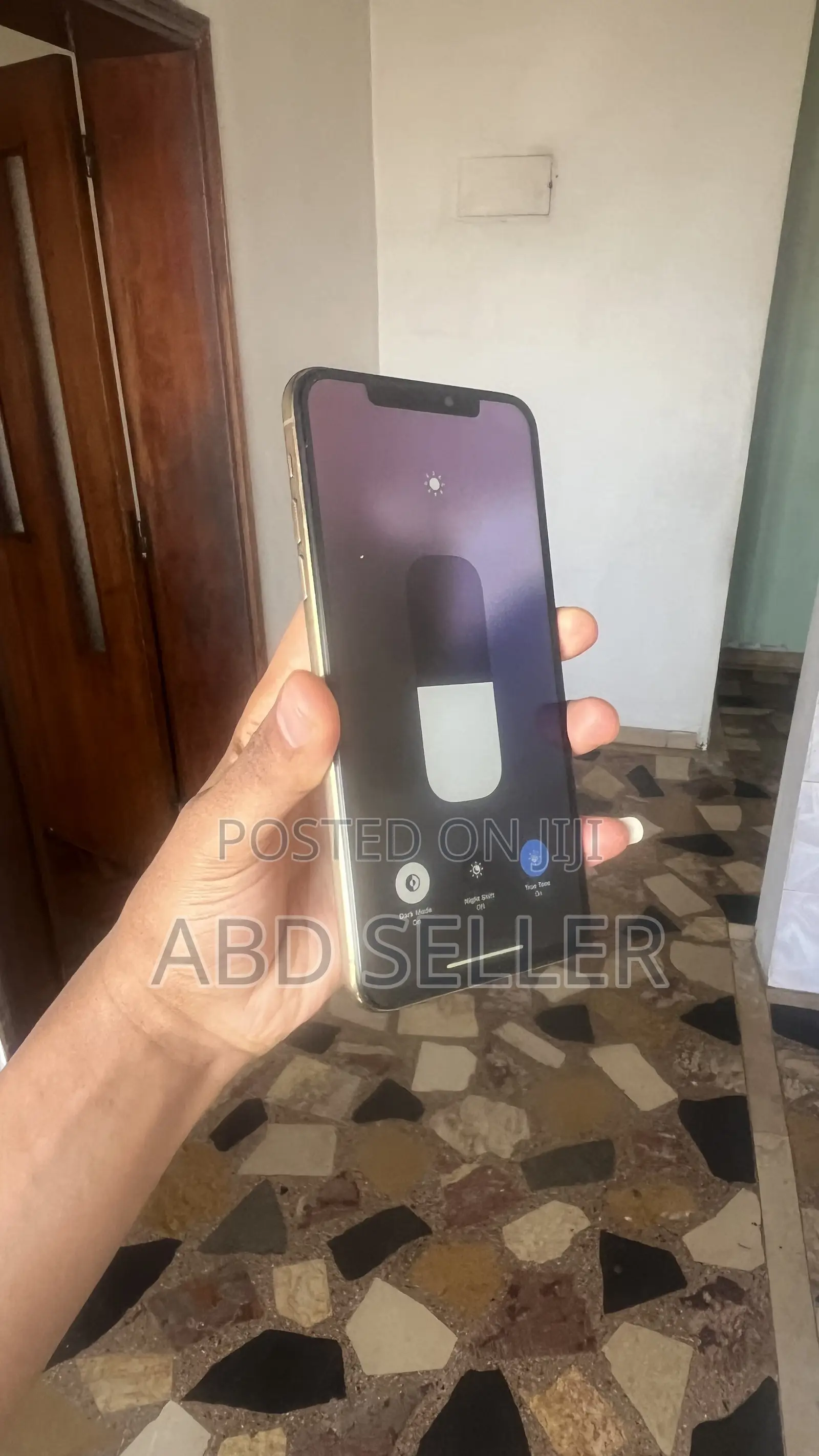 Apple iPhone 11 Pro Max 64 GB Gold