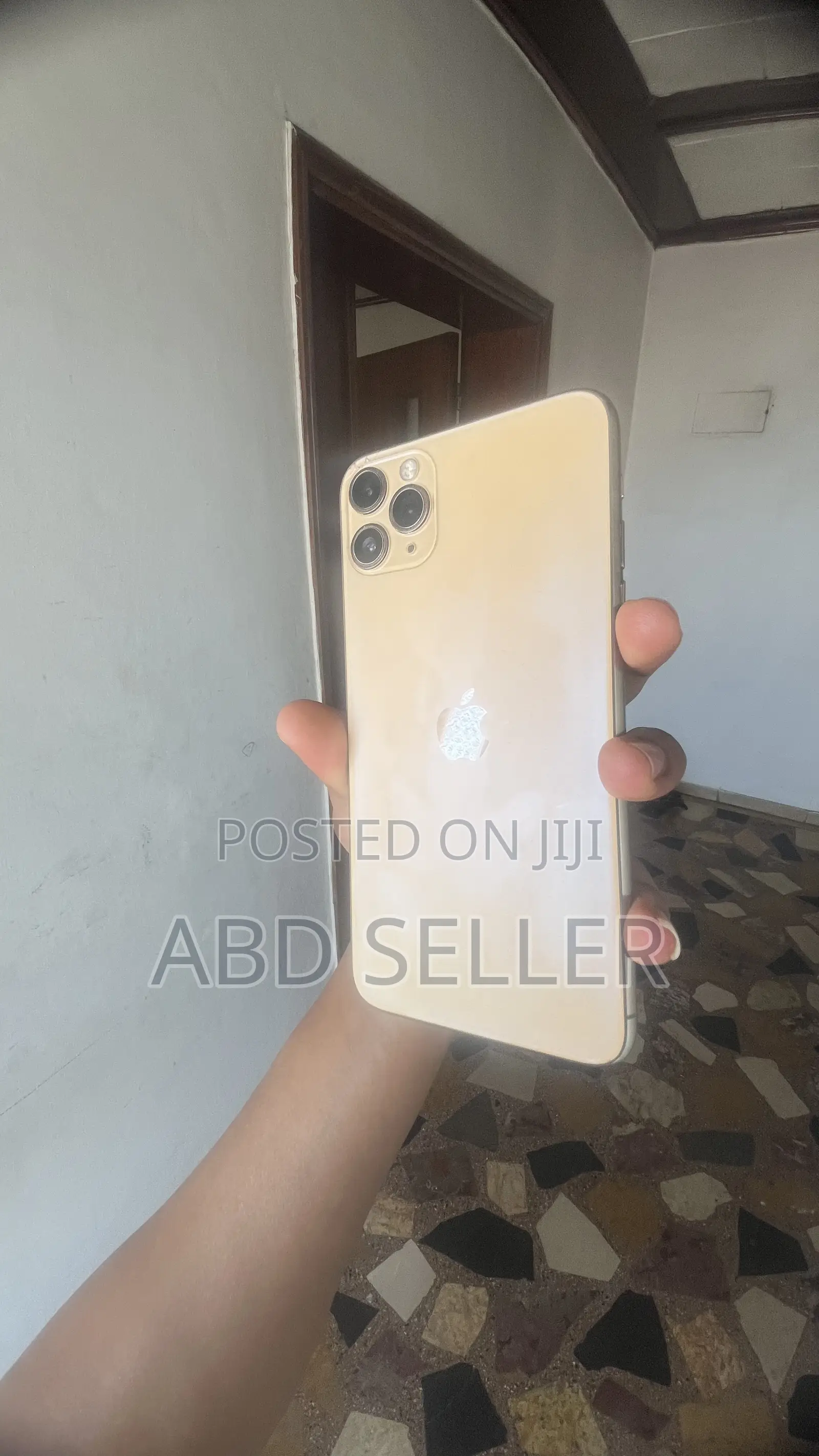 Apple iPhone 11 Pro Max 64 GB Gold