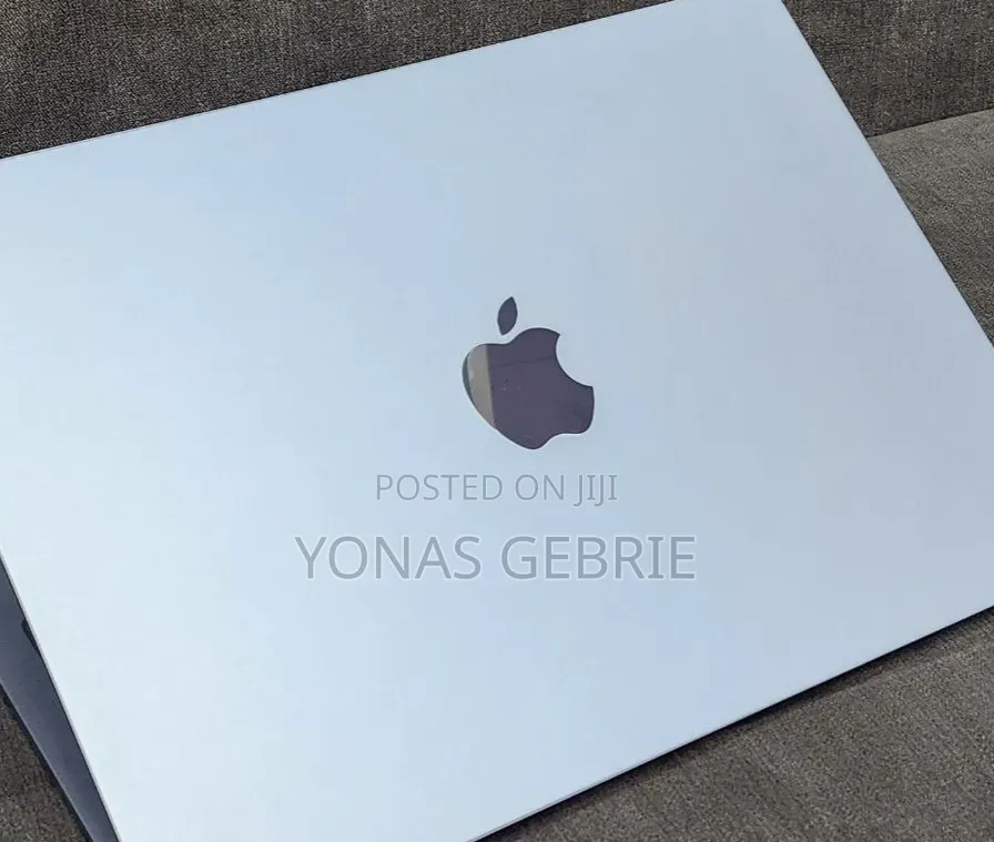 New Laptop Apple MacBook Air 2025 M4 16GB Apple M4 SSD 256GB