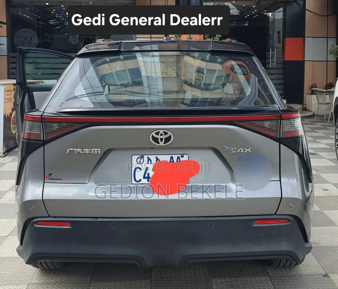 Toyota bZ4X 2023 Gray