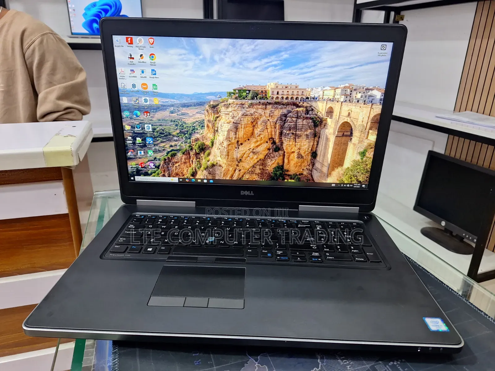 New Laptop Dell Precision 7720 64GB Intel Core i7 HDD+SSD 1.5T