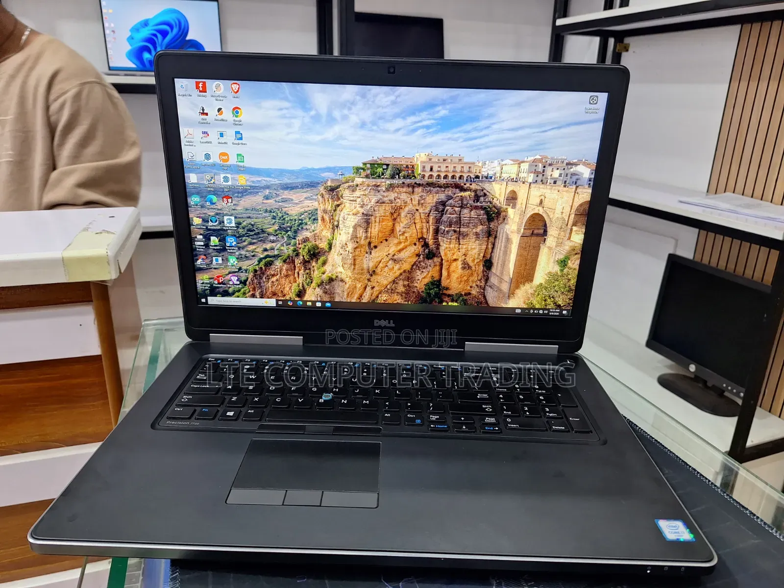 New Laptop Dell Precision 7720 64GB Intel Core i7 HDD+SSD 1.5T