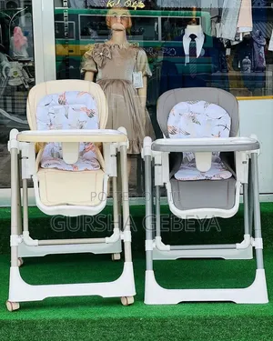 【5-in-1 High Chair Multifunction】 ከመመገቢያነት በተጨማሪ ዥዋዥዌ የሚሆን