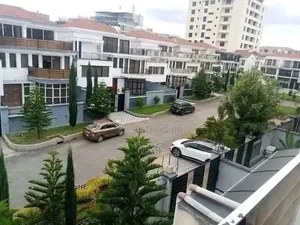 7bdrm House in 204 ካሬ G+2 አያት ሲሜክስ, Bole for sale