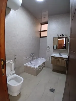 7bdrm House in 204 ካሬ G+2 አያት ሲሜክስ, Bole for sale