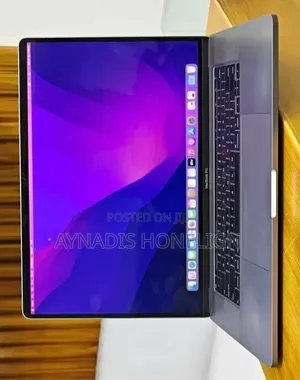 New Laptop Apple MacBook 2018 32GB Intel Core i9 SSD 2T