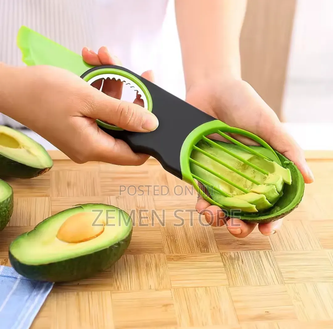 3-in-1 Avocado Slicer Cutter Pitter Tool ባለ 3 ጥቅም አቮካዶ መክተፊያ