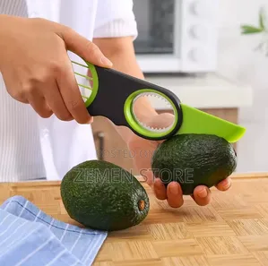 3-in-1 Avocado Slicer Cutter Pitter Tool ባለ 3 ጥቅም አቮካዶ መክተፊያ