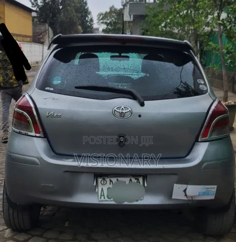 Toyota Yaris 2008 Gray