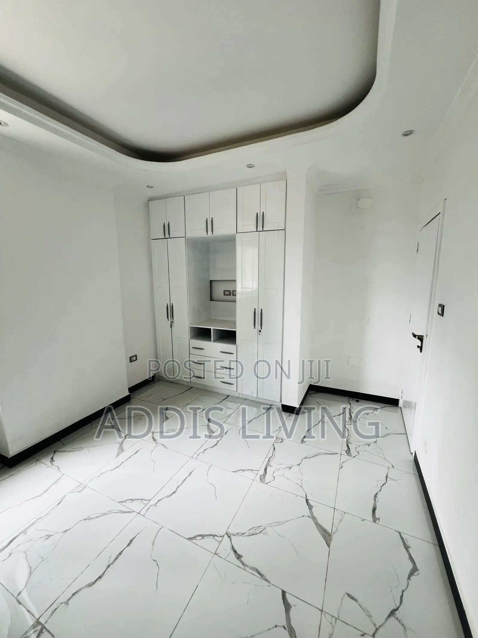 Furnished 20bdrm Apartment in Bole for sale