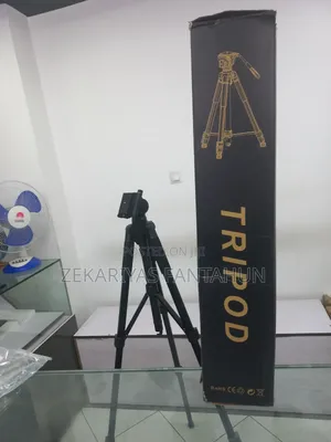 Tripod Brad New