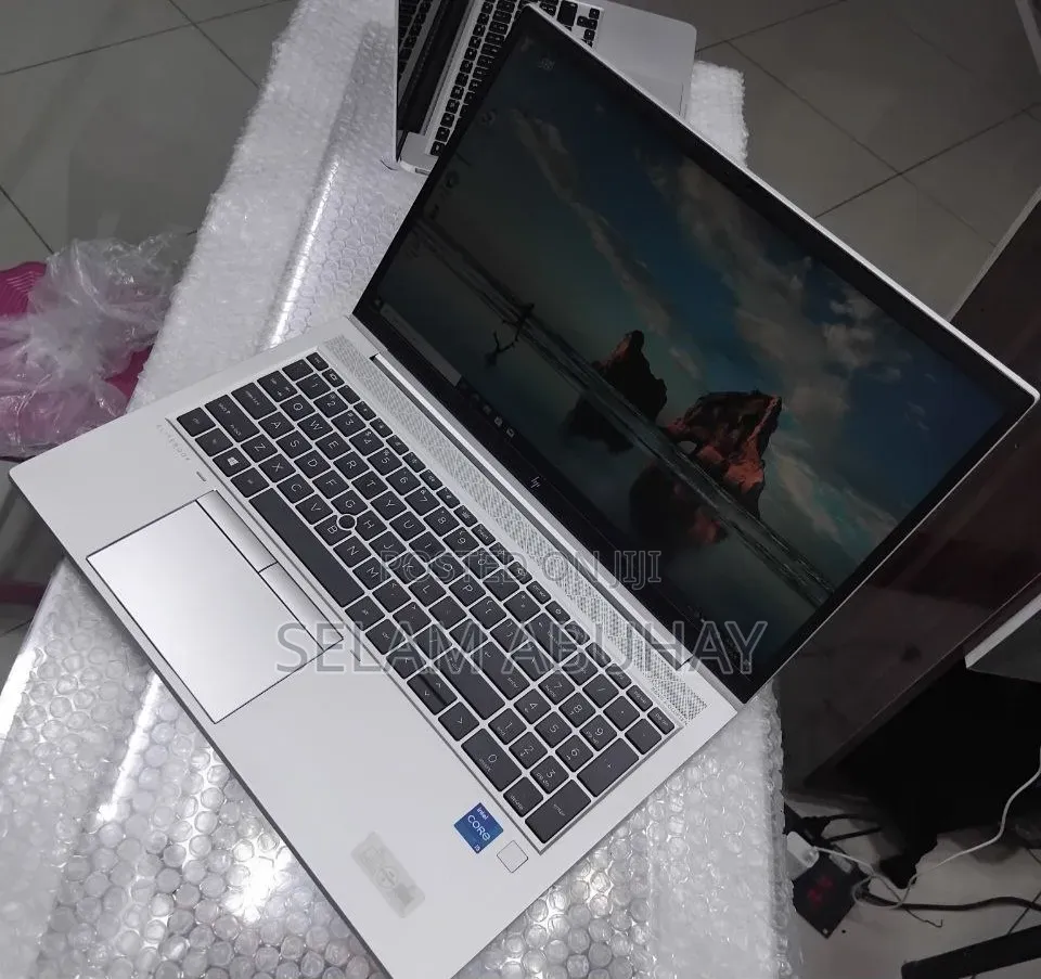 New Laptop HP EliteBook X360 1040 G11 16GB Intel Core i5 SSD 512GB
