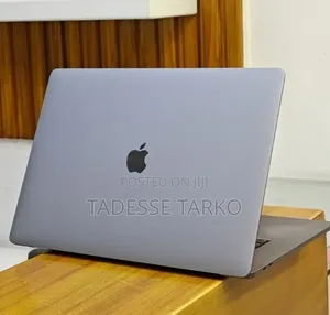 New Laptop Apple MacBook Pro 2018 32GB Intel Core i9 SSD 2T