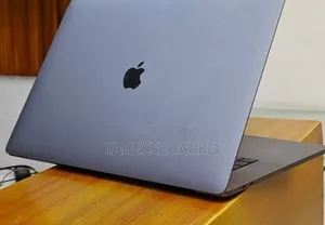 New Laptop Apple MacBook Pro 2018 32GB Intel Core i9 SSD 2T