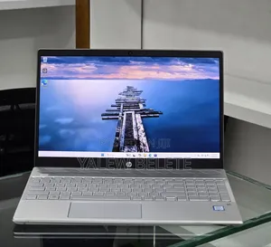 New Laptop HP Pavilion 15 8GB Intel Core i7 SSD 256GB